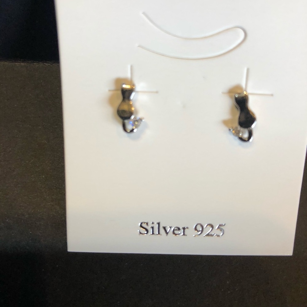 925 Sterling Silver Cat / Kitty Stud Earrings Easter Gift
